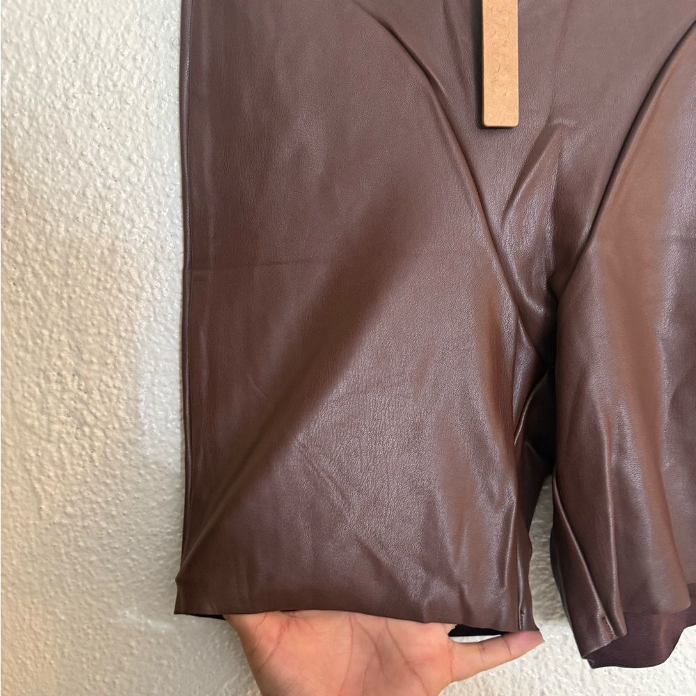 Skims faux leather biker short cocoa color size S NWT - Picture 4 of 9